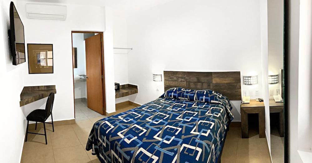 Opportunity Leon Hotel Ngoại thất bức ảnh