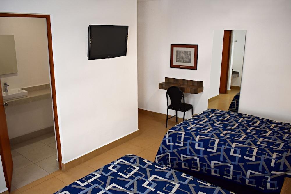Opportunity Leon Hotel Ngoại thất bức ảnh