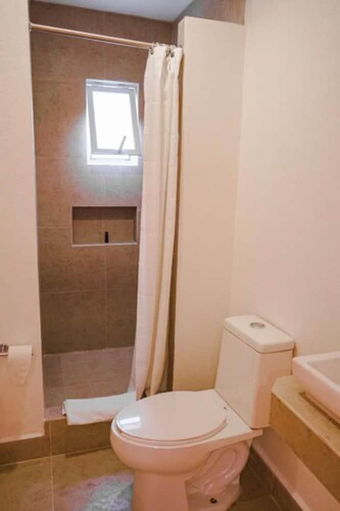 Opportunity Leon Hotel Ngoại thất bức ảnh