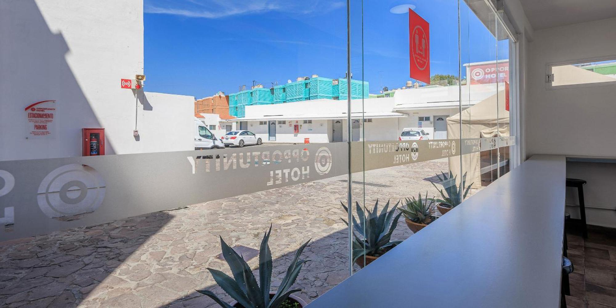 Opportunity Leon Hotel Ngoại thất bức ảnh